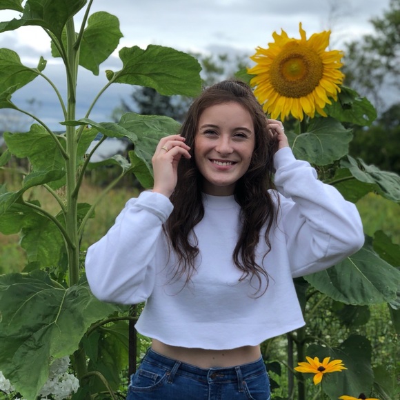 Meet your Posher, Sarah - Picture 1 of 1